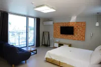 Damyang Tirasia Pension