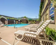 Comfort Inn & Suites Ukiah Mendocino County Các khách sạn ở Ukiah