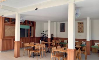 Roots Hotel Senggigi