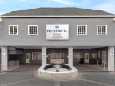 Protea Hotel by Marriott Johannesburg Balalaika Sandton Hotels in Sandton