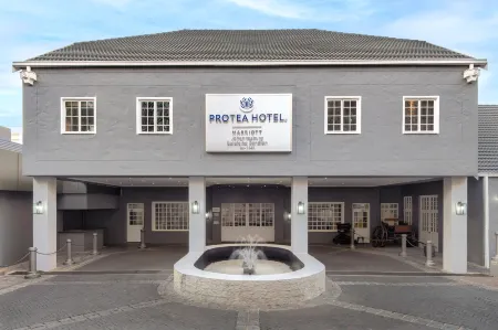 Protea Hotel by Marriott Johannesburg Balalaika Sandton Отели рядом с достопримечательностью «Sandton Skye»