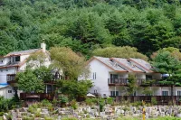 Pyeongchang Gyebang San Rodem Tree Pension Hotellit kohteessa Yongpyeong-myeon