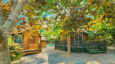 Hwacheon Land Pension (Dog Friendly, Dog Park) Отели в г. Хвачхон