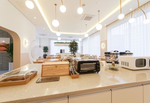 헤르몬 호텔 강서 전경