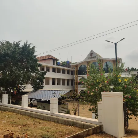V Sadana Lodge