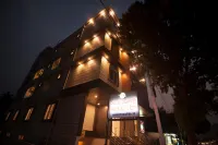 MC Suites Mysuru - ห้องครัว