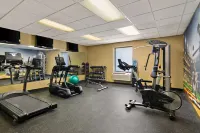 Clarion Pointe Bloomington-Normal Near I-55 and University - Gym