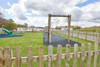 Host & Stay - Butterfly Lodge Hotels in Thirston