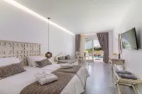 Delfina Tropic Beach - parking