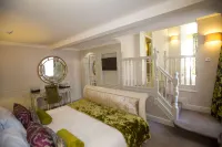 Crabwall Manor  Spa, BW Signature Collection Hotels in Puddington