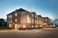 Microtel Inn & Suites by Wyndham Culpeper Hotels in East Fairfax
