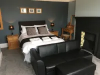 Spaview Hotels near Living Seas Centre