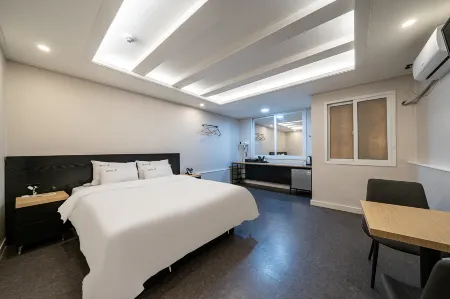 Hotel A Plus (A+) in Sanjeong-Dong, Jeonju