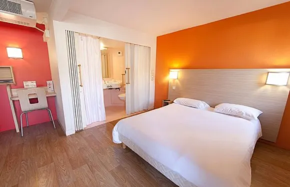 貝勒麗芙蘇爾阿雷威馳普瑞米爾經典酒店