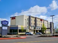 Hampton Inn & Suites Salem Hotel a 