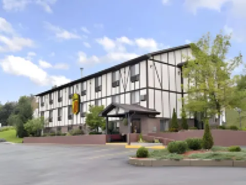Super 8 by Wyndham Norwich Hotels in Chenango County