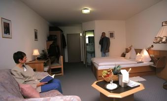 Land Gut Hotel Zum Alten Forsthaus