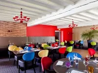 Les Canisses Hotels in Vernon
