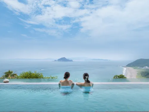 Irago Ocean Resort Hotels in Tahara