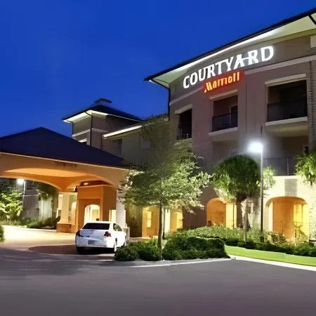 Courtyard Charleston Mt. Pleasant