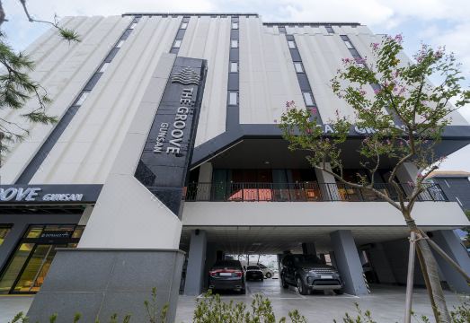 더 그루브 군산호텔의 로비