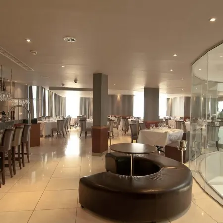 L'Eola Suites