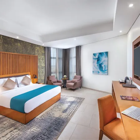 Alisa Hotel Tema