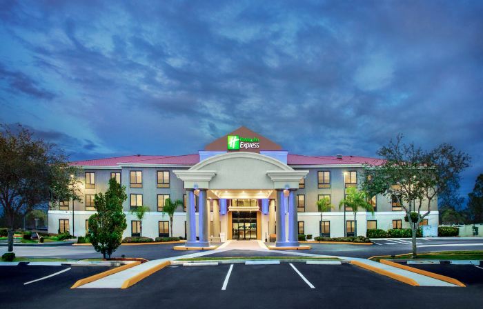 Holiday Inn Express & Suites SEBRING by IHG