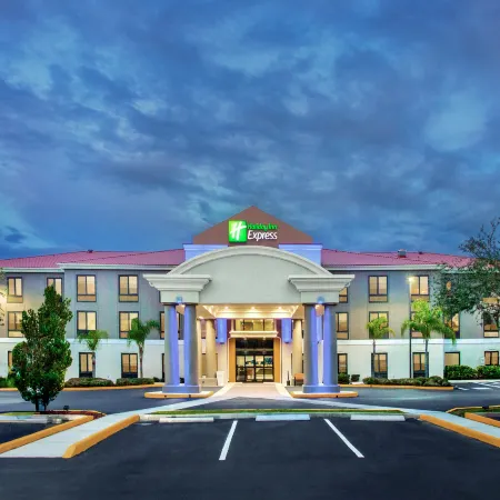 Holiday Inn Express & Suites SEBRING by IHG