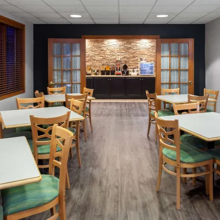 Links BOS Landen Hotel & Spa of Pella, Trademark by Wyndham