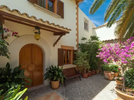 Embat de Mar Отели в г. Cala Bona