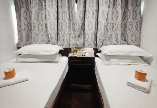 포시즌스 호스텔