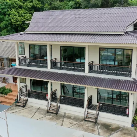 Chunut House Resort