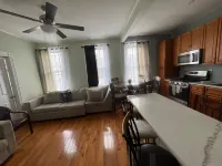 Huge 3 Bedrooms Apt 15 Minutes to NY City Hotels in West New York