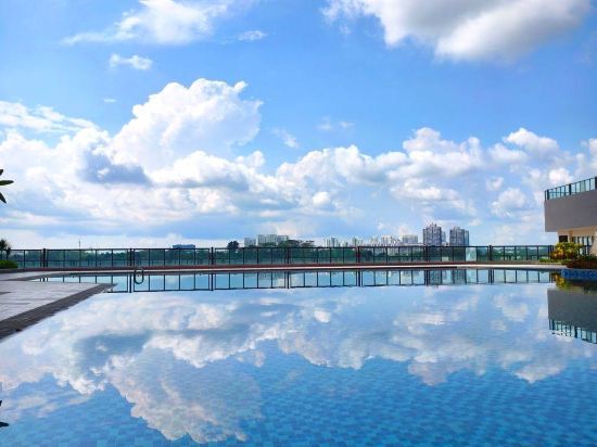 Sea View R&F Princess Cove Seine Region