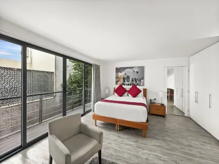 Armonik suites By Casanevo - King Bed Suite