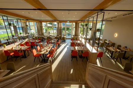 BERGlässig Hotel Bodenmais Отели в г. Бёбрах