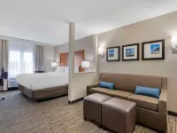Comfort Inn & Suites Hotels in Dock Junction