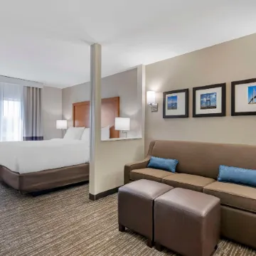 Comfort Inn & Suites