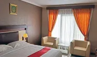 Hotel Sakura Syariah Hotel dekat Jalan Masuk Air Terjun Langkuik Tinggi