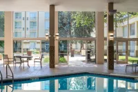 DoubleTree by Hilton Minneapolis Airport - Pools