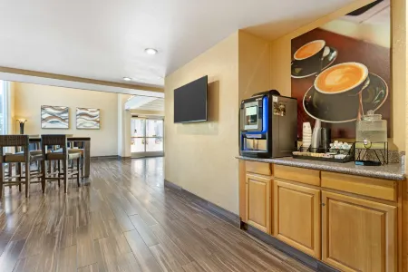 Best Western Plus Heritage Inn