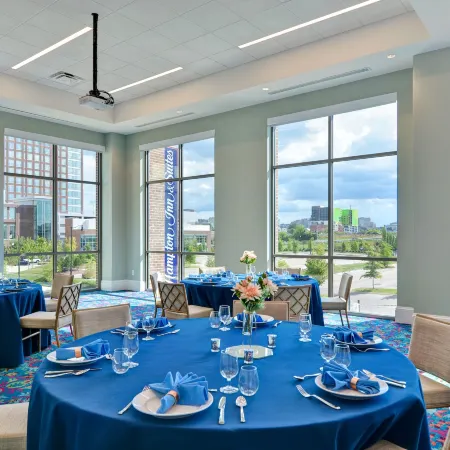 Hampton Inn & Suites Nashville Downtown Capitol View