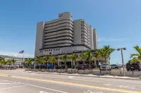 Diamond Head Beach Resort Hotels near Pink Shell Beach Resort & Marina