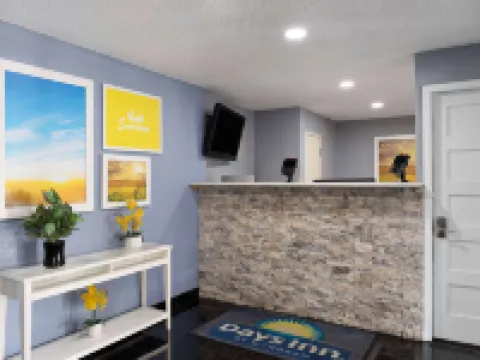 Days Inn & Suites by Wyndham Green Bay WI. Hotels in Brown County