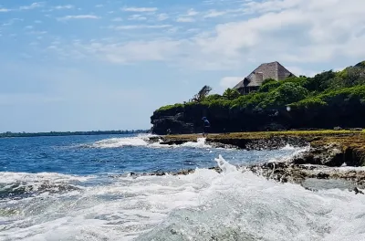 Wagawimbi Villa 560 m2, Breathtaking View of the Indian Ocean, Kenya