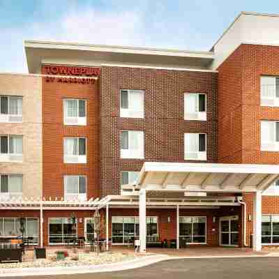 TownePlace Suites Dubuque Downtown Hotel Exterior