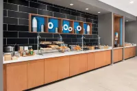 SpringHill Suites Milwaukee West/Wauwatosa - breakfast