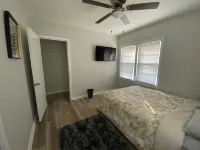 Coastal Comfort! Charming 3 bedroom, near beach and downtown Pensacola Hotels in Warrington