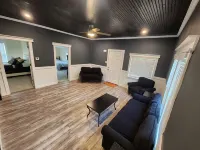 In-law Suite Hotels in Leadwood